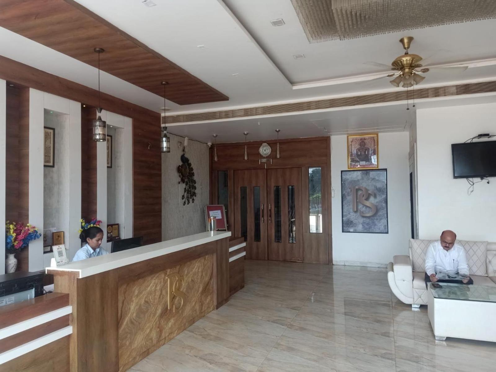 Hotel Ps Residency Shivpurī Exteriér fotografie